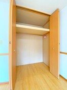 収納 コンフォ－ト柏原Ｂ