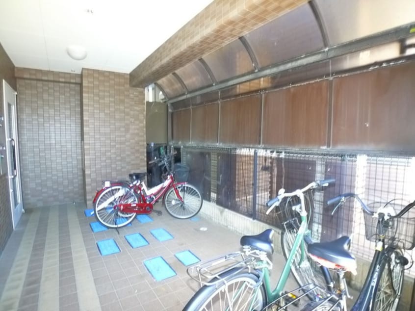 エントランス部分 シャンテマキ（2F）