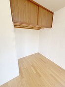 収納 ササヤマササオ