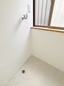 洗濯機置場 ササヤマササオ