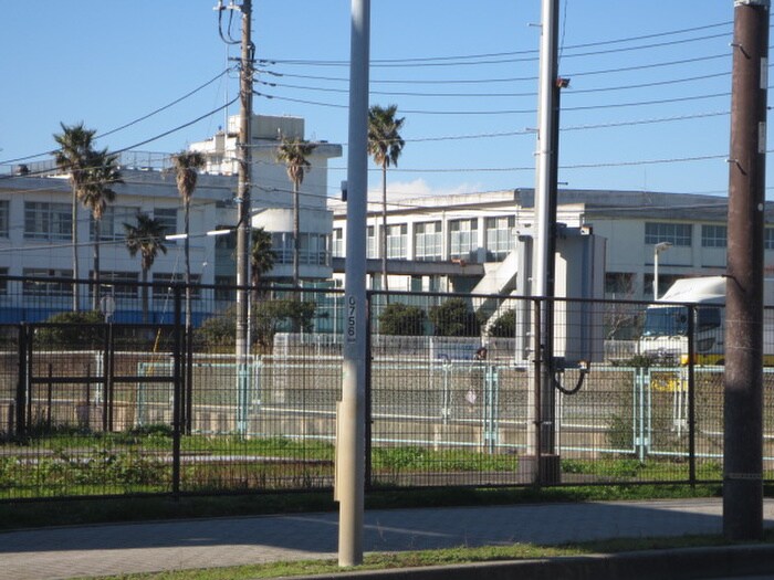 神奈川県立三浦臨海高等学校(高等学校/高等専門学校)まで1961m 小松ハイムＢ棟