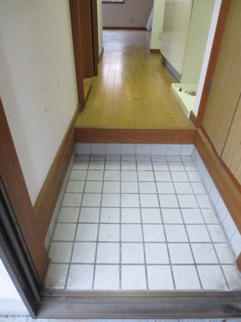 玄関 サンヒルズハラダ