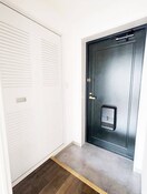玄関 ヴァンハウス戸塚（３０１）