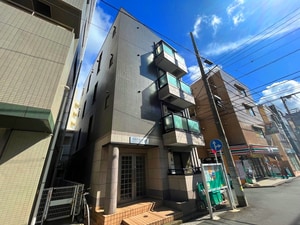 ＥＡＳＴ　ＲＩＳＥ横浜