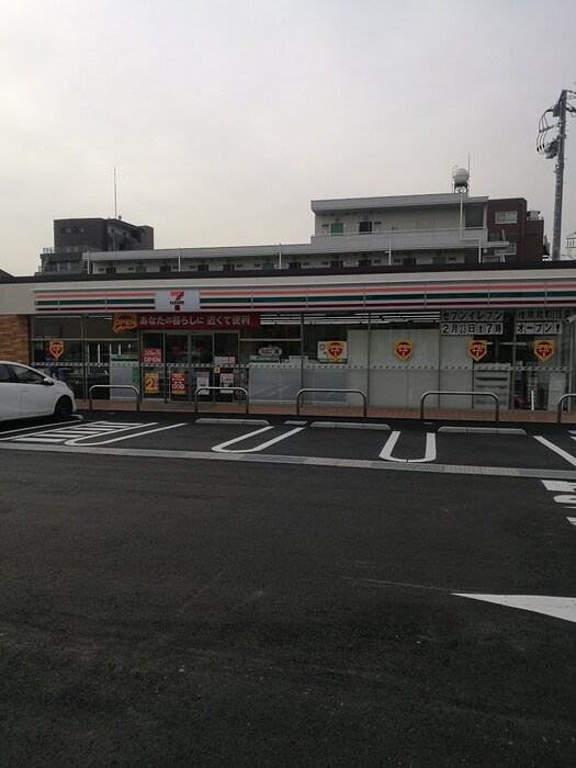 セブンイレブン 小金井貫井北町５丁目店(コンビニ)まで240m 鈴木ビル