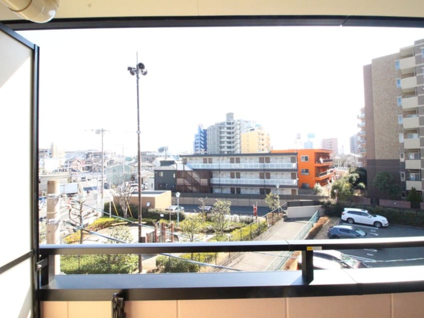 室内からの展望 シャルマン谷塚Ⅴ