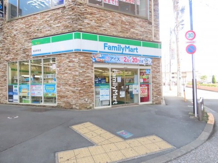 ファミリーマート　福生駅前店(コンビニ)まで262m ファインズコート福生