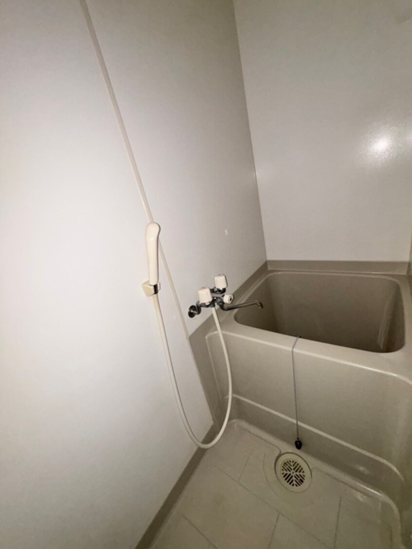 バス／シャワールーム等 カナスカイビル