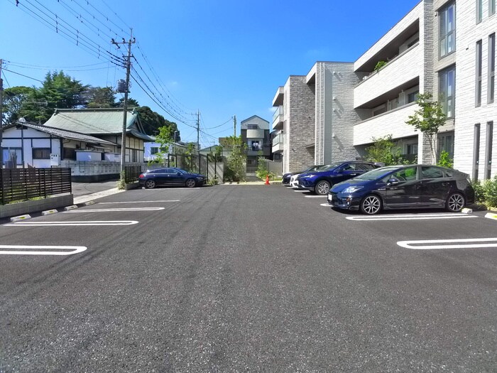 駐車場 ロワイヤルフレーズ武蔵野