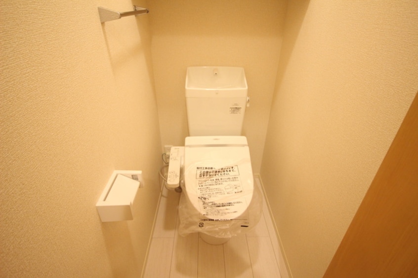 トイレ アゼリア上鷺　Ｆ