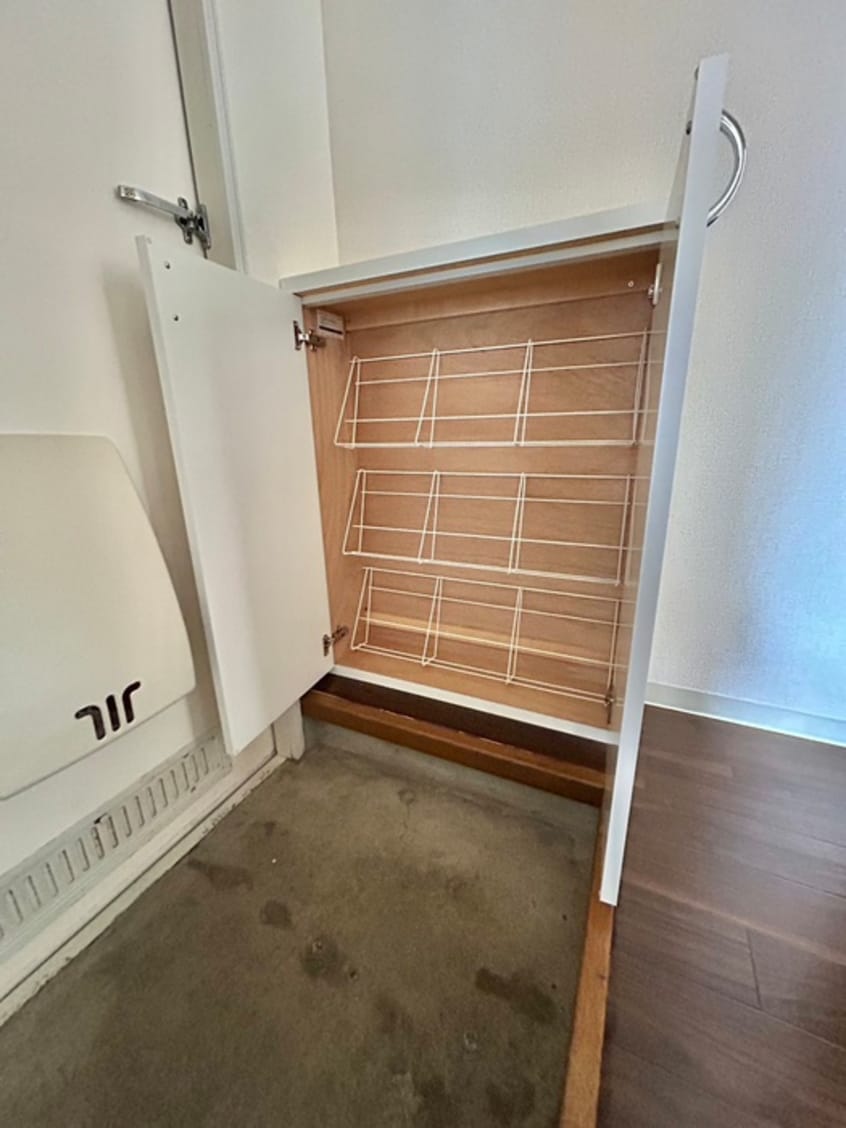 靴箱 本町ハイムＢ棟