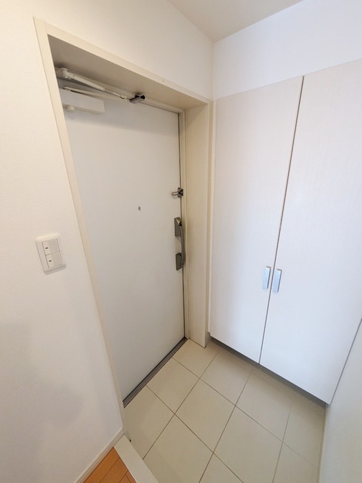 玄関 シュロスさいたま新都心