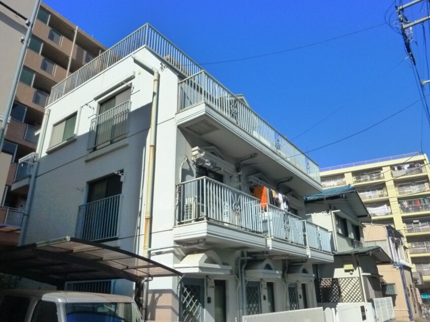 外観写真 ラビアンローズ