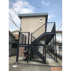 アムールK・ヤマムロ