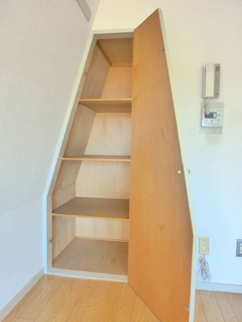 収納 エレガンス浜田山