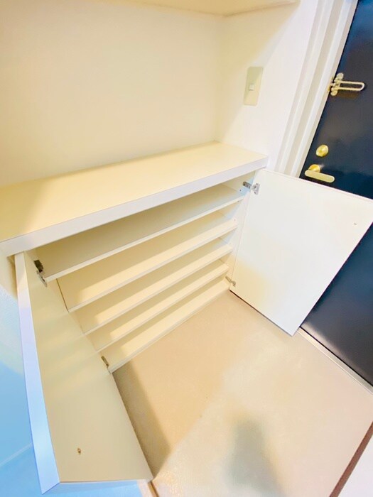 靴箱 駒込ケイアンドエムビル(403)