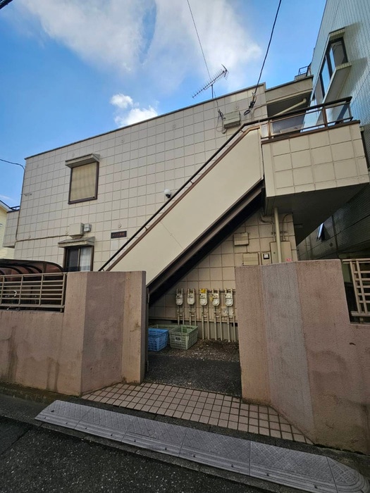 エントランス部分 メゾン本町