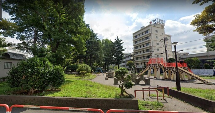 赤羽公園(公園)まで500m カステル赤羽