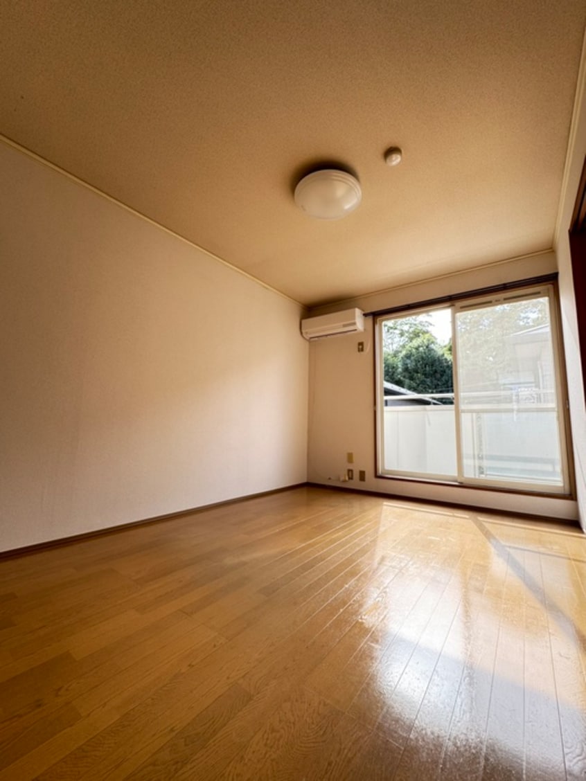 居室 ガーデン深沢