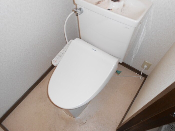 トイレ メゾンボ－プワ－ル