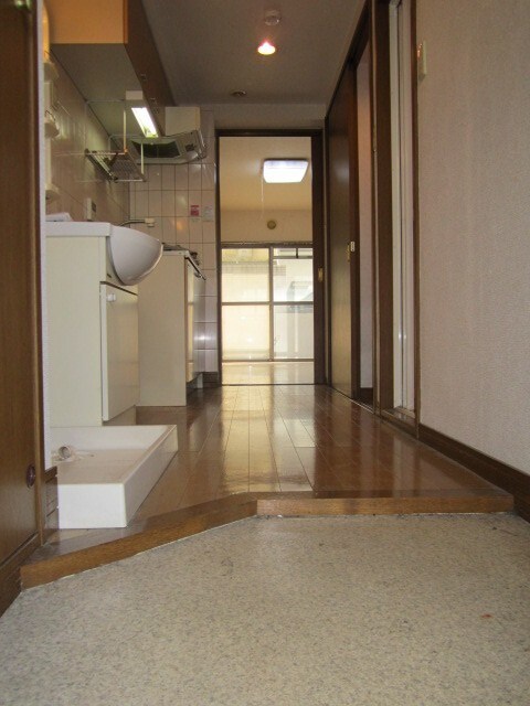 廊下 サングレイス湘南
