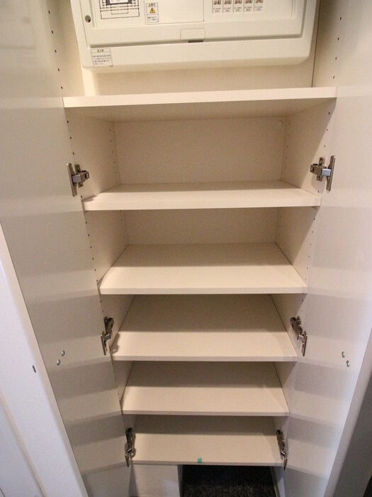 靴箱 メゾンド島津山