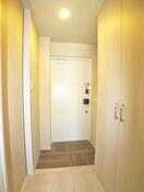 玄関 ART RESIDENCE IN MISATO CHU_O