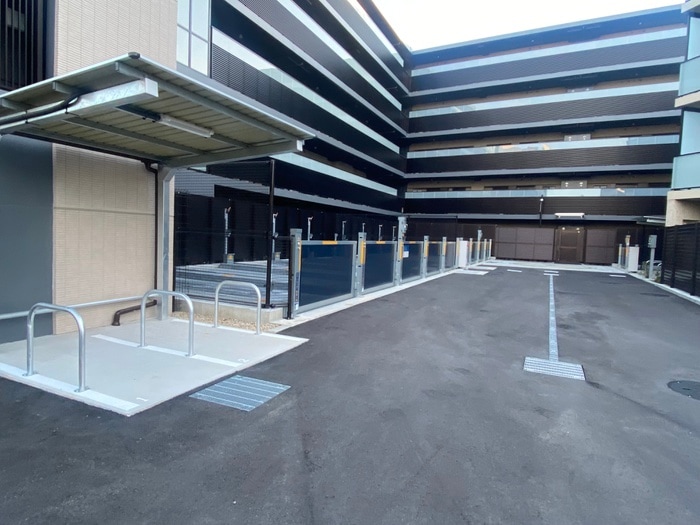 駐車場 ｻﾞ･ｹﾝｼﾞﾝﾄﾝ･ﾚｼﾞﾃﾞﾝｽ横濱片倉