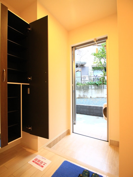 玄関 アイルトンハウス