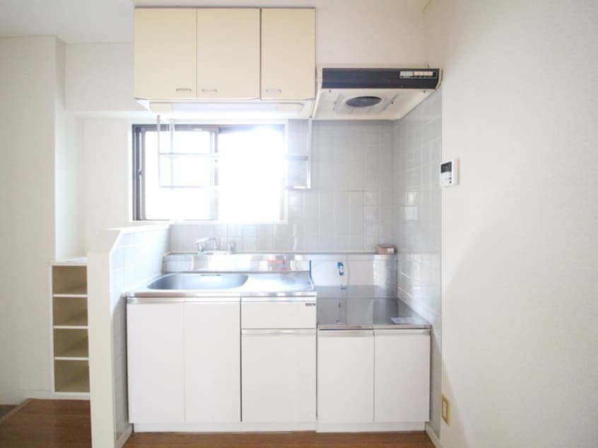 キッチン リバ－サイドメゾンＡ