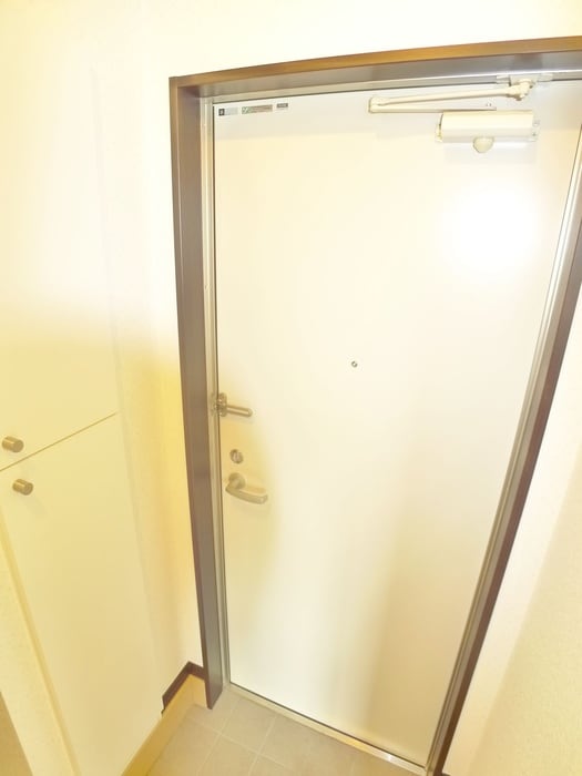 玄関 ヒルズアソシエイト