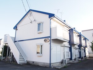 メゾン・トワ・エ・モア