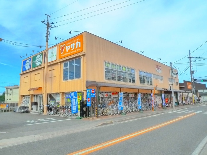 ヤサカ(電気量販店/ホームセンター)まで576m サンライズコ－ポ