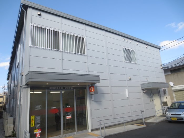 物件(銀行)まで300m リブリ・サンビレッジ