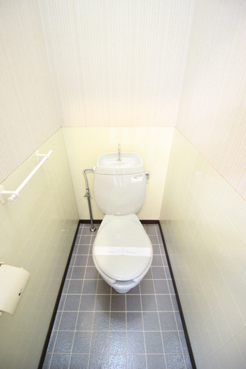 トイレ フラッツ京明