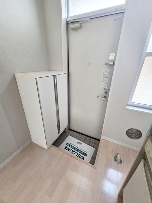 玄関 ウィンズ・パレ永福町