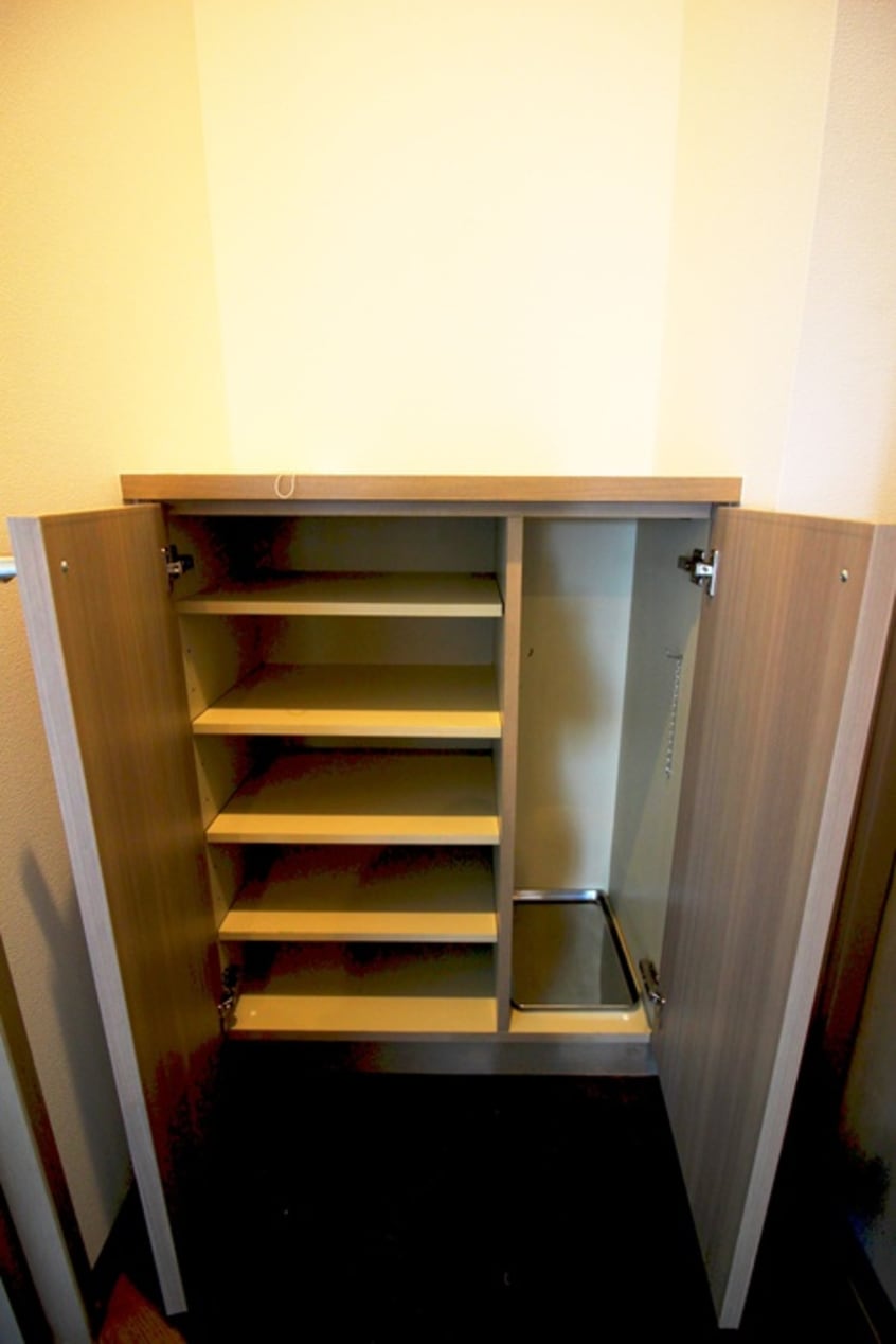 靴箱 シマムラビル