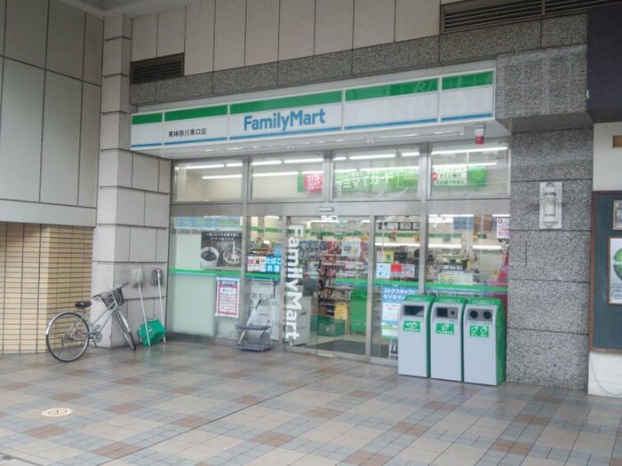 ファミリーマート 東神奈川東口店(コンビニ)まで104m エフパ－クレジデンス東神奈川