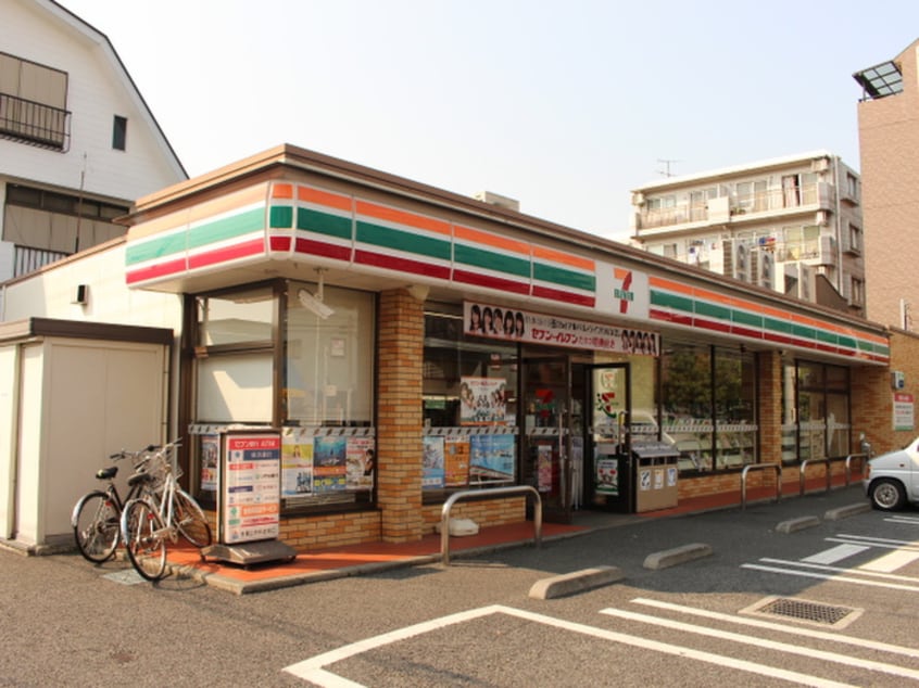セブンイレブン(コンビニ)まで177m メリ－パレスⅠ