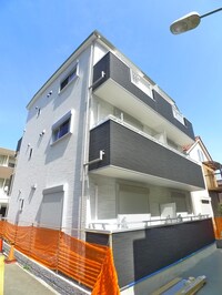 テゾーロ弐番館