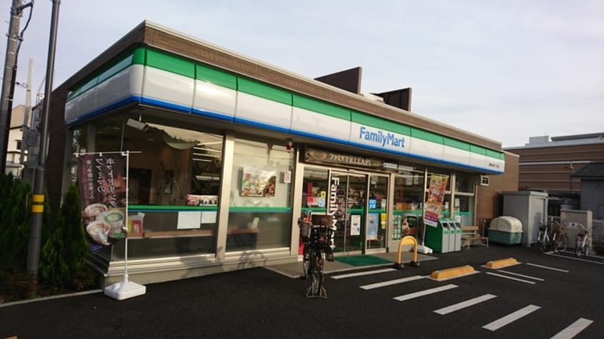 ファミリーマート(コンビニ)まで355m Ｒｍｓ・サブリ－ム