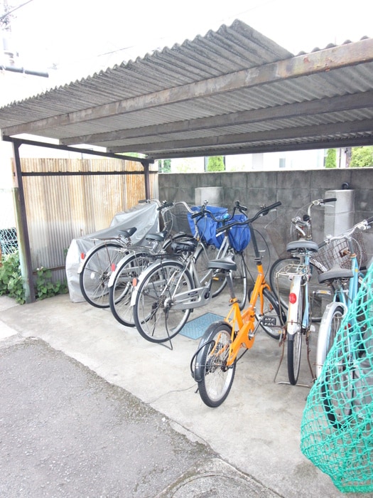 駐輪場 ベルドミール鶴川