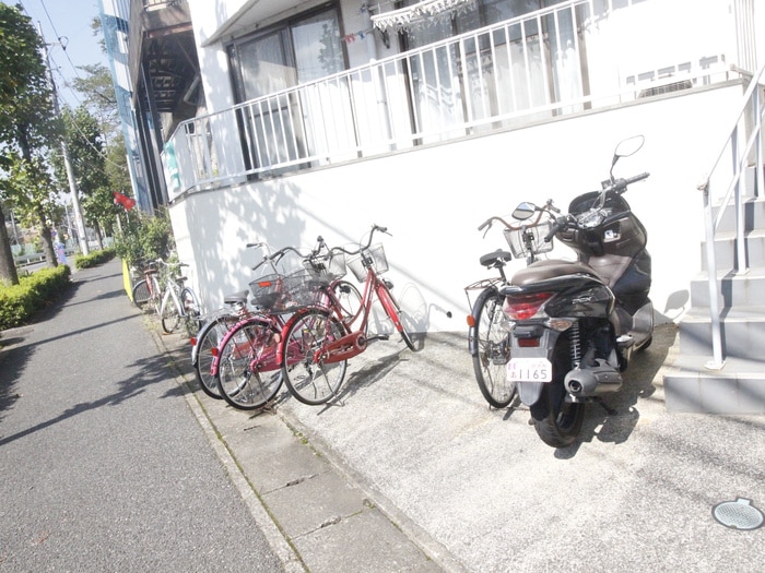 駐輪場 ジュネス