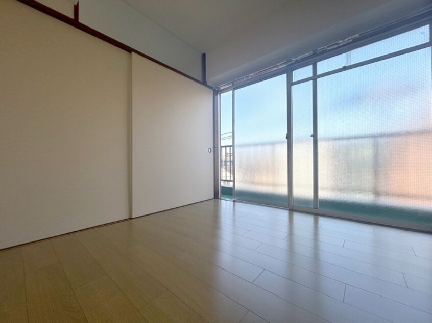 居室 柳原マンション