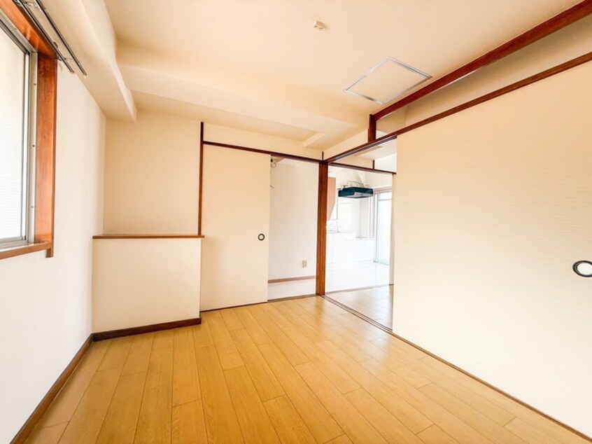 居室 柳原マンション