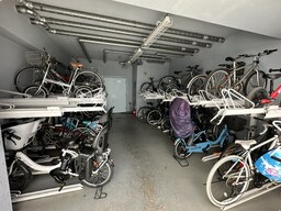 駐輪場