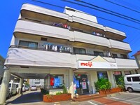 アルファ－ビル