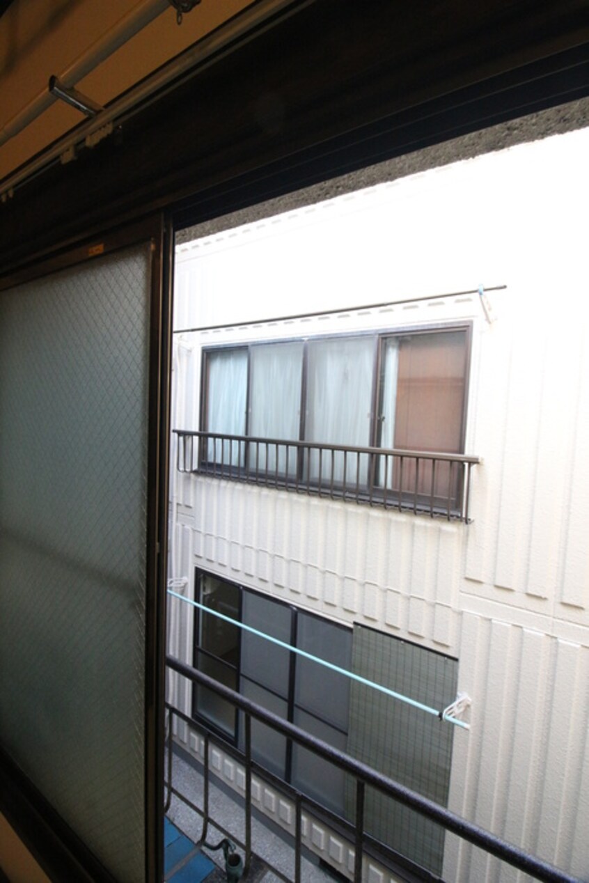 室内からの展望 パルドエル大岡山