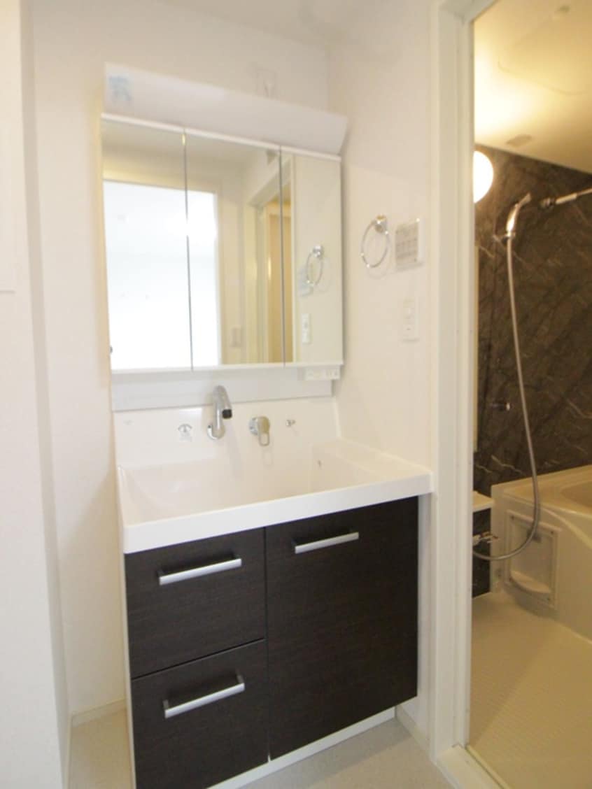 洗面 Village・Planche（ﾋﾞﾗｰｼﾞｭ・ﾌﾟﾗ