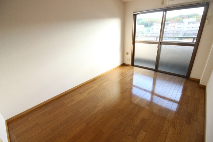 居室 アゲインビル